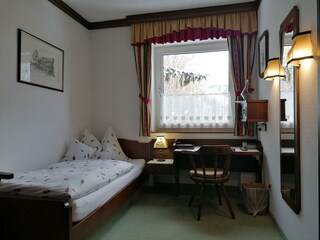 Einbettzimmer Landhaus Bürtlmair
