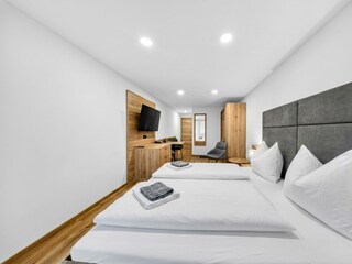 Hotel Schinagl DZ ohne Kuechenzeile (8)