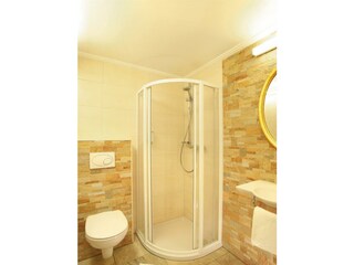 Badezimmer Kategorie Giebelzimmer