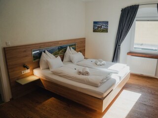 MK_05330