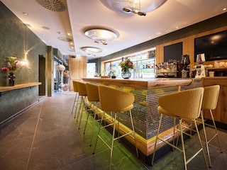 hotel-noa-schladming-bar-2