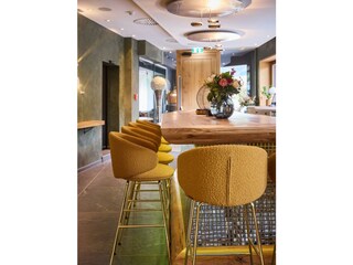 hotel-noa-schladming-bar-4