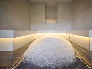 hotel-noa-schladming-schaumdampfbad-41