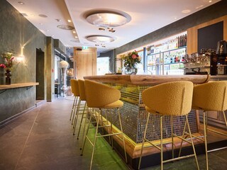 hotel-noa-schladming-bar-3