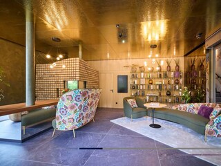 hotel-noa-schladming-empfangsbereich