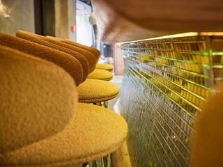 hotel-noa-schladming-bar-details