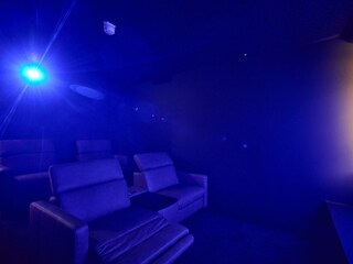 hotel-noa-schladming-private-cinema-2