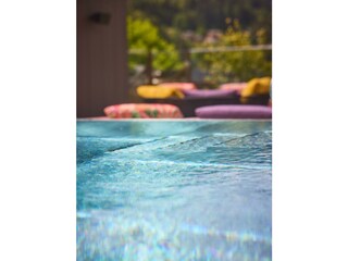 hotel-noa-schladming-rooftop-pool-16