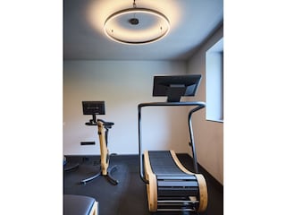 hotel-noa-schladming-fitness-laufrad