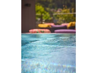 hotel-noa-schladming-rooftop-pool-16
