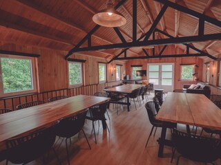 Blockhaus group room with long tables