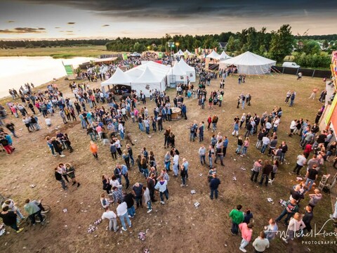 Holiday house Der gesamte Ferienpark + angrenzendes Aktivitätsgelände (4000 Personen)