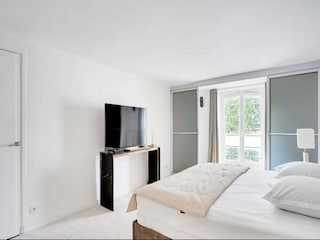 Apartment Paris Features 12
