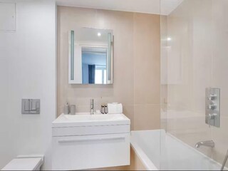Apartment Paris Features 13