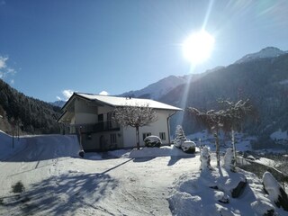 Hausansicht Winter