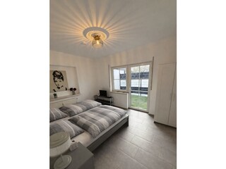 Hauptschlafzimmer (2)