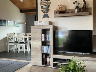 Wohnzimmer - Blick zur Küche