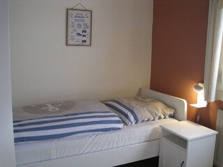 2. Schlafzimmer