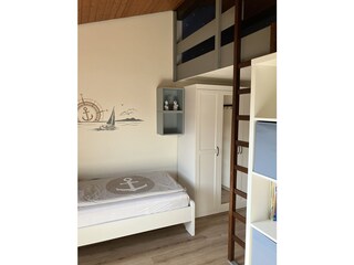 2. Schlafzimmer