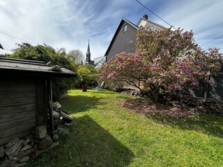 Terrasse mit Wiese