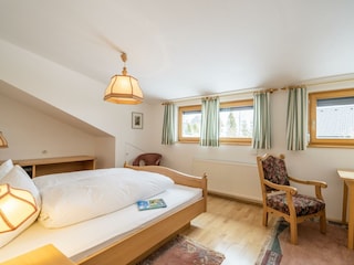 Schlafzimmer 2_by_Gert_Perauer