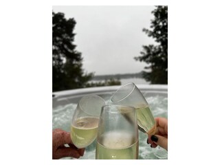 Whirlpool mit Seeblick