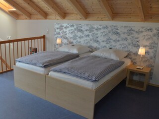 Die Schlafzimmer befinden sich im Obergeschoss.