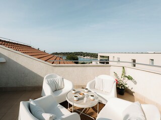 Roof terrasse shared with all guests