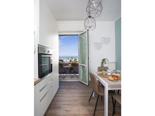 Kitchen with sea view