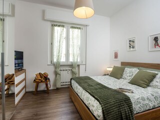 Sea-view double room with TV