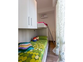 Kinderzimmer mit Etagenbett