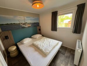 Ferienpark Chalet in Friesland met Speelplaats