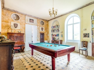 Castle Preigney Features 38