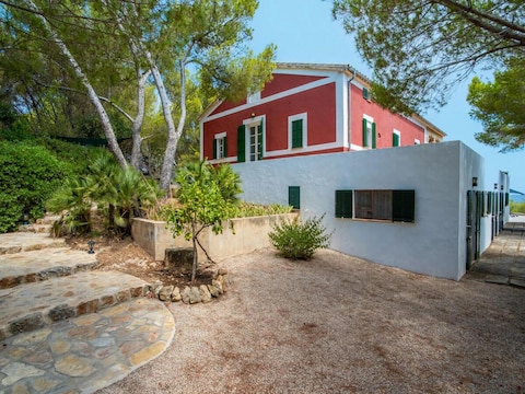Holiday house 10-Guest Beachfront Villa in Mallorca