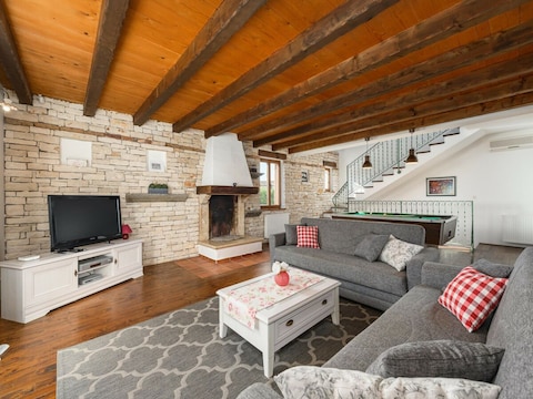 Villa à Sveti Lovrec proche ski