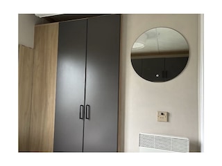 Kleiderschrank