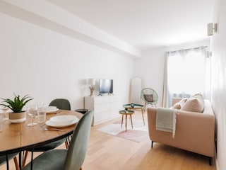 Apartment Paris  8