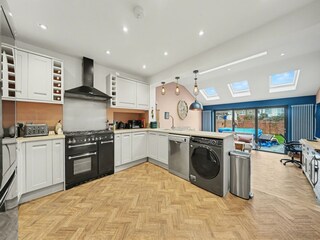 Holiday house Feltham Features 4