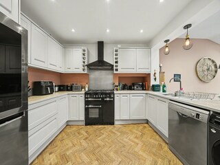 Holiday house Feltham Features 11