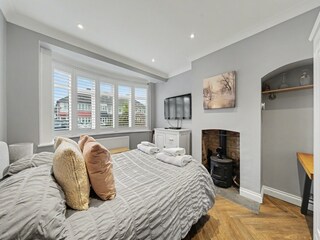 Holiday house Feltham Features 16