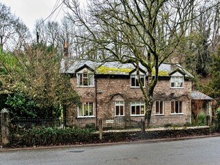 Holiday cottage Ruthin Outdoor Recording 1