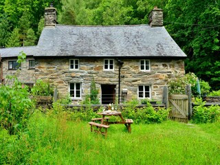 Holiday cottage Porthmadog Outdoor Recording 1