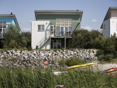 Vakantiehuis Villa aan het strand met terras en uitzicht
