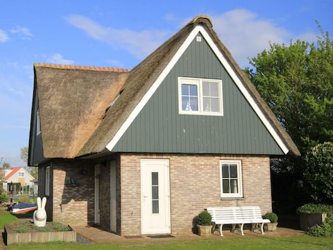 Vakantiehuis Luxe strandvilla met tuin