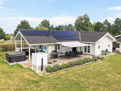 Vakantiehuis 10 persoons vakantie huis in Otterup