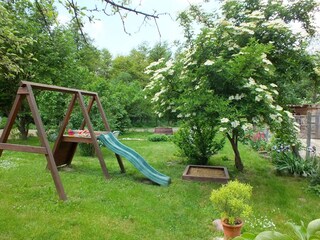 Kinderspielplatz im Garten