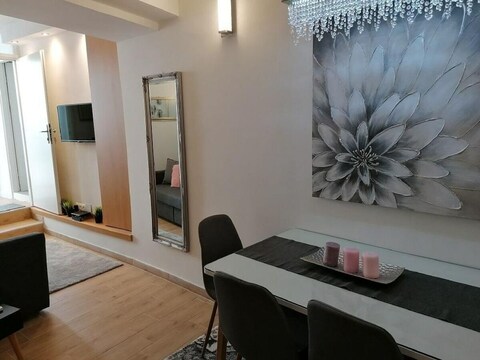 Appartement Apartment AD - Pirovac - One bedroom apartment with Terrace
