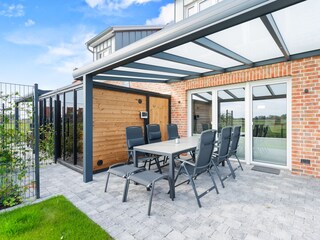 überdachte Terrasse