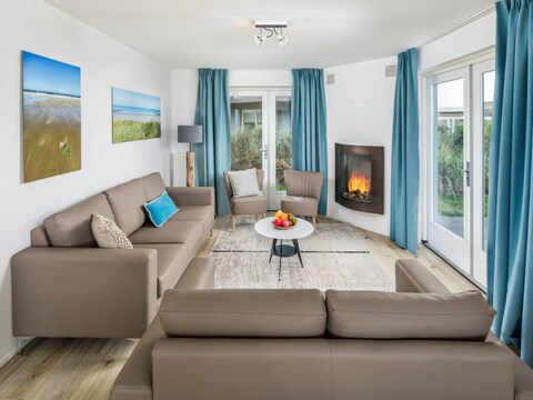 Vakantiepark Villa bij het strand met tuin en terras