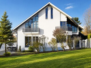 die Wohnung im 1.OG
